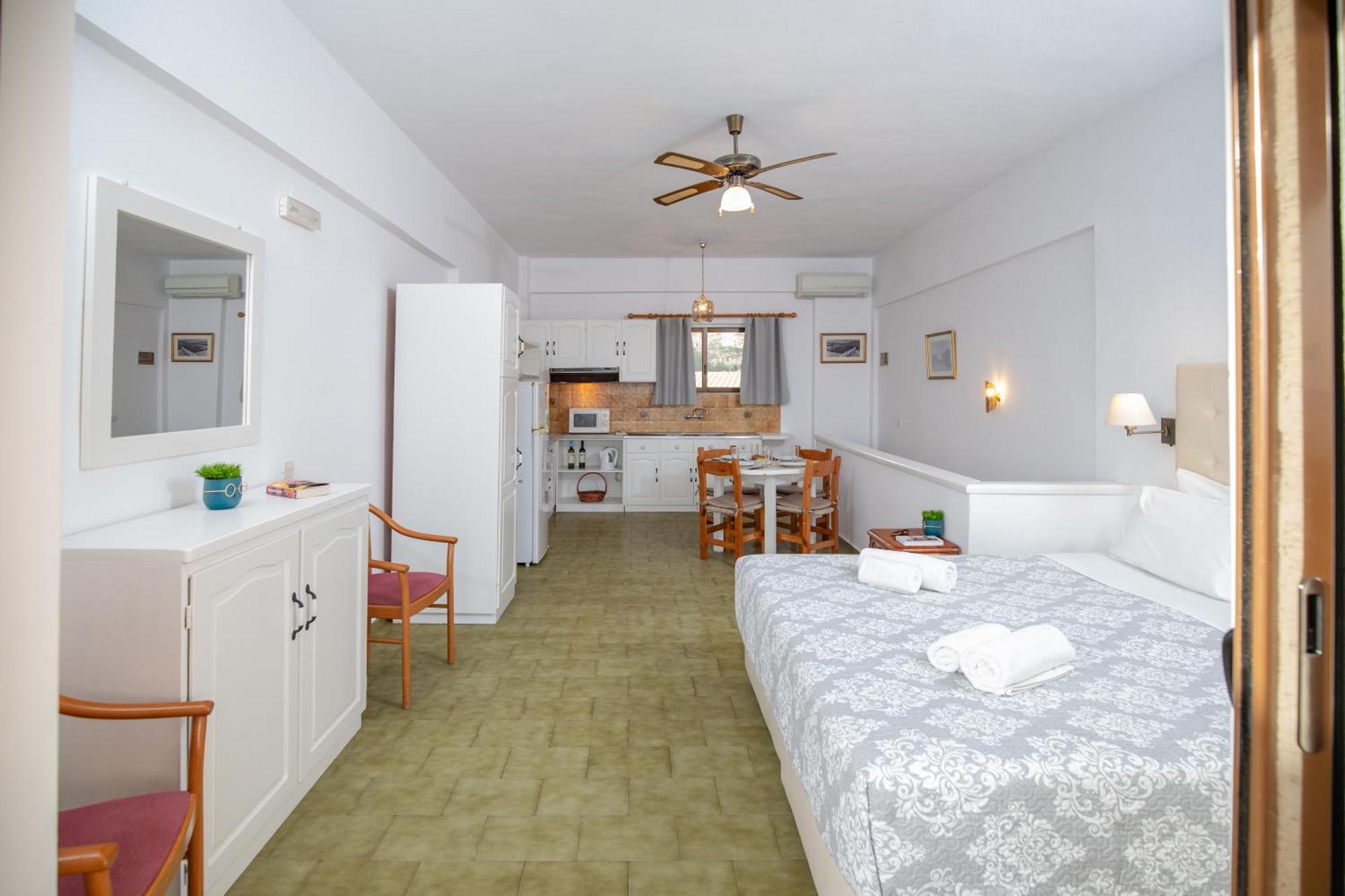 Ferma Solaris Apartments Agia Fotia  Eksteriør billede