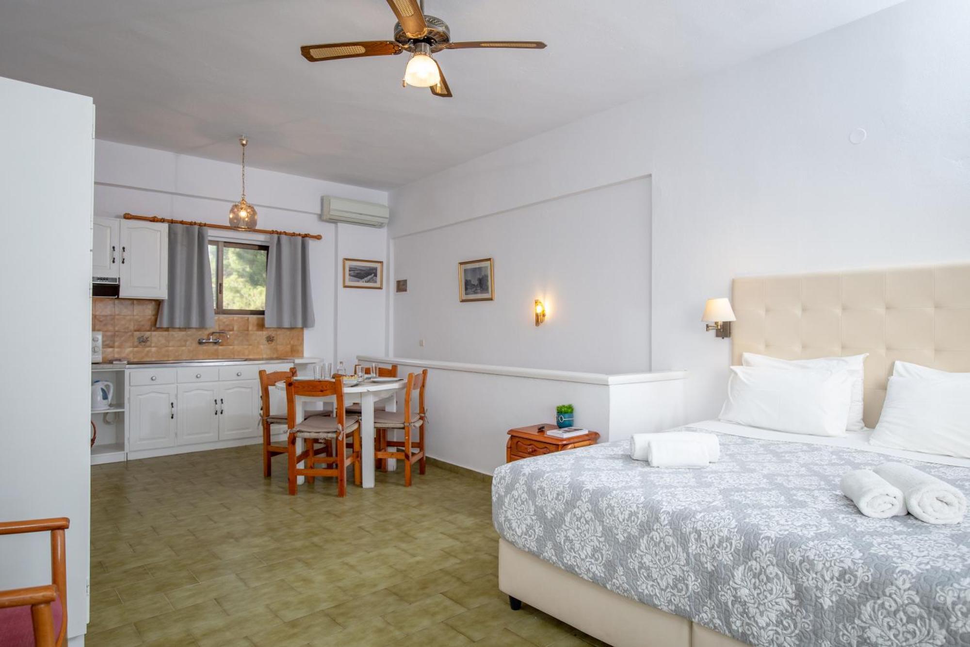 Ferma Solaris Apartments Agia Fotia  Eksteriør billede